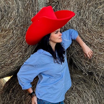 Angie Harmon - Nude and Event Awards Collection in angieharmon_2943145221203661796_12283476.jpg - hidden celebrity photo